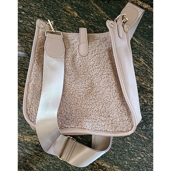 VEGAN FAUX LEATHER AND PLUSH (TERRY) DUSKY PINK HOBO CROSSBODY BAG - Picture 7 of 10